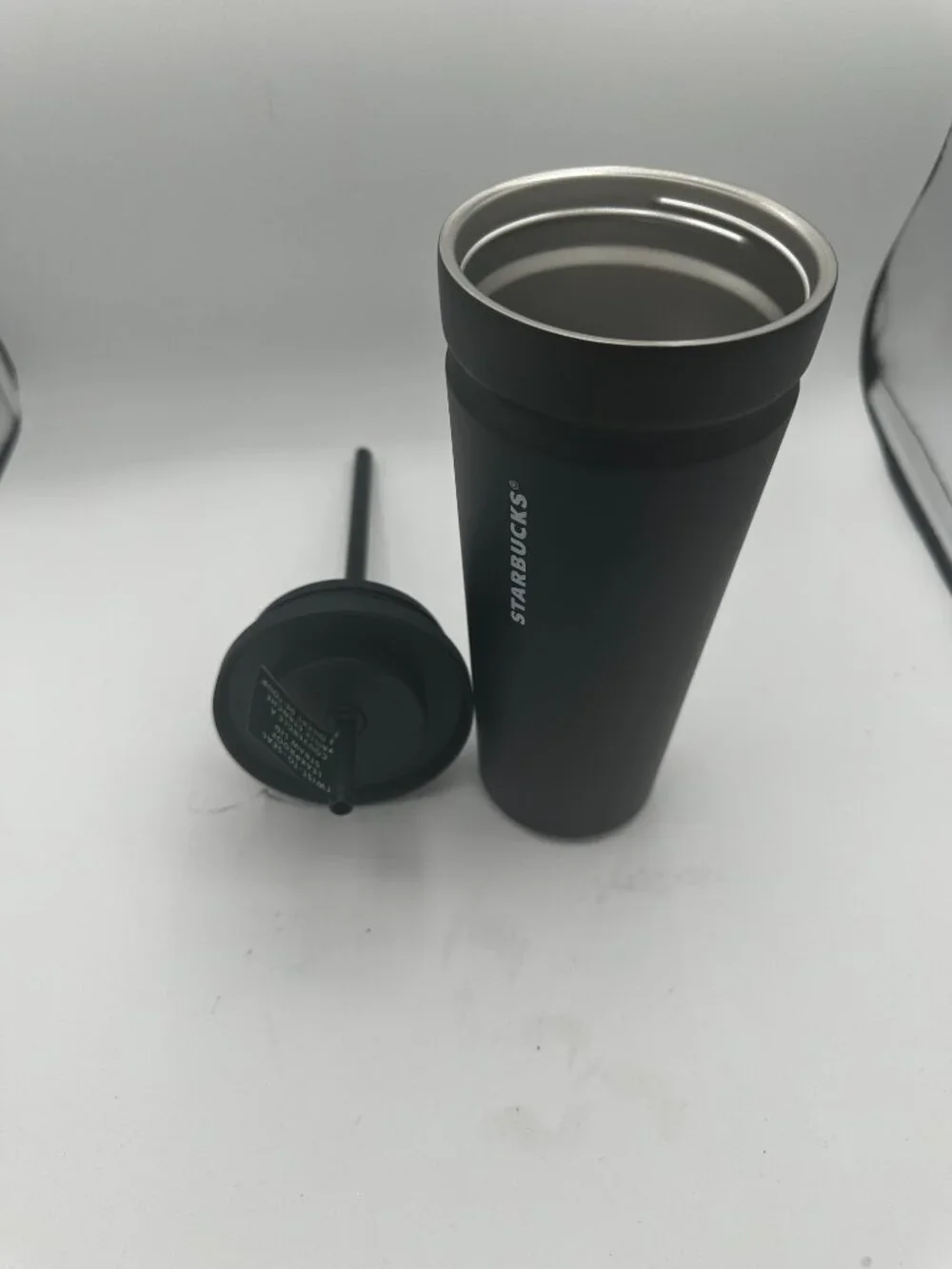 NEW Starbucks Vacuum Insulated Cold Cup 24 Fl Oz Black